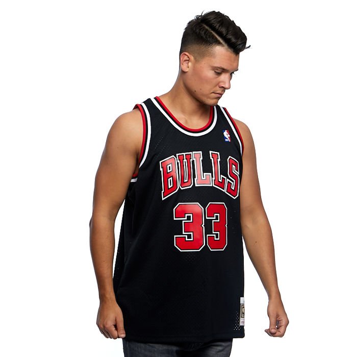 Swingman Jersey Mitchell & Ness Chicago Bulls #33 Scottie Pippen black 2