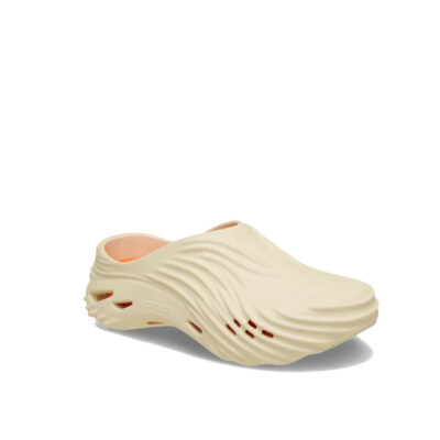 Crocs Echo Wave Vanilla 1