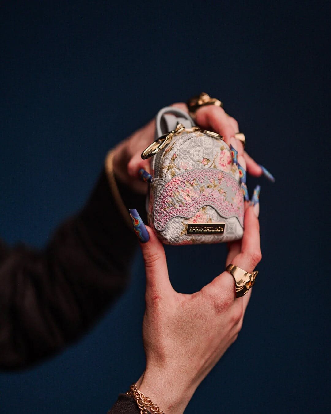 Breloc Sprayground AI Floral Keychain 6 Breloc Sprayground AI Floral Keychain 6